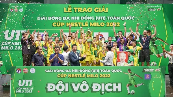 Đội U11 Sông Lam Nghệ An vô địch Giải bóng đá Nhi đồng toàn quốc 2022 2