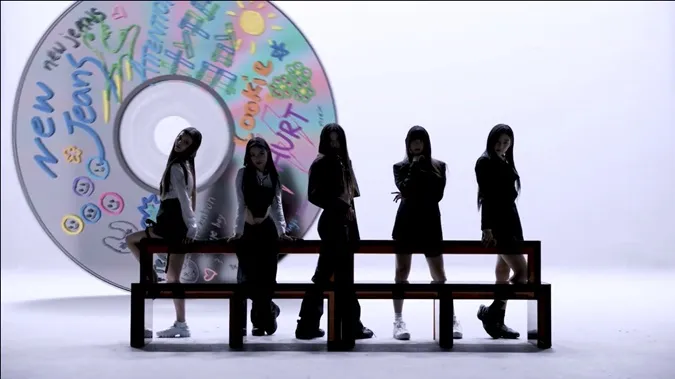 NEWJEANS nhà HYBE tung MV debut nhận hàng loạt ý kiến trái chiều 1