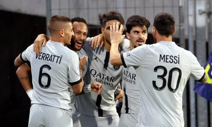 Messi và Neymar tỏa sáng giúp PSG đại thắng - Quang Hải lần đấu đá chính cho Pau FC