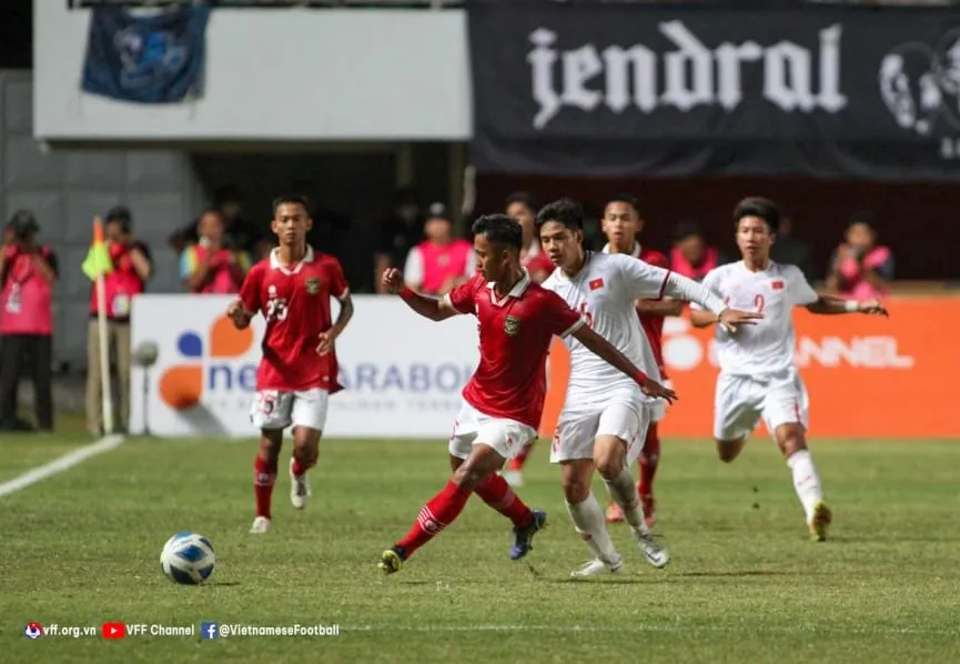 U19 Việt Nam đòi nợ nhà ĐKVĐ U19 Đông Nam Á - Lịch thi đấu vòng 11 V-League ngày 7/8 