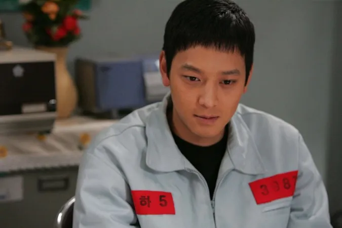 Hội mỹ nam Hàn khoác áo tù nhân vẫn đẹp trai ngời ngời 18