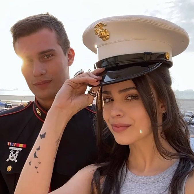 Purple Hearts Review: Tình yêu cần được cảm nhận bằng trái tim chứ không phải lý trí 9