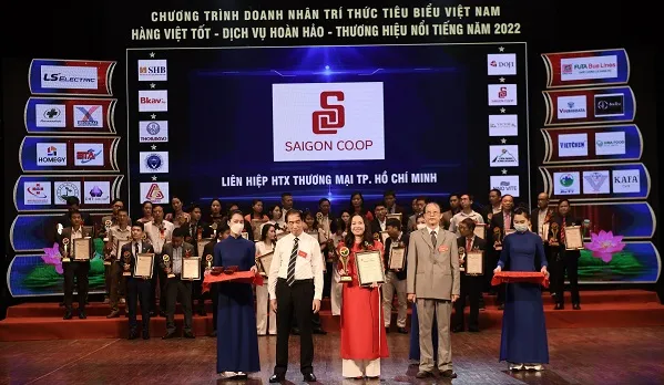 Saigon Co.op nhận danh hiệu “Top 10 thương hiệu nổi tiếng hàng đầu năm 2022” 1