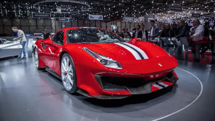 Bị lỗi rò rỉ dầu thắng, 23.555 chiếc xe Ferrari bị triệu hồi trên thế giới 1