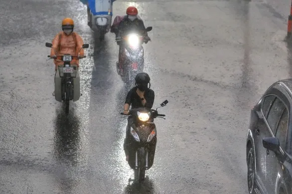Dự báo thời tiết ngày mai (10/8): Bắc Bộ và Thanh Hóa có nơi mưa rất to và dông 1