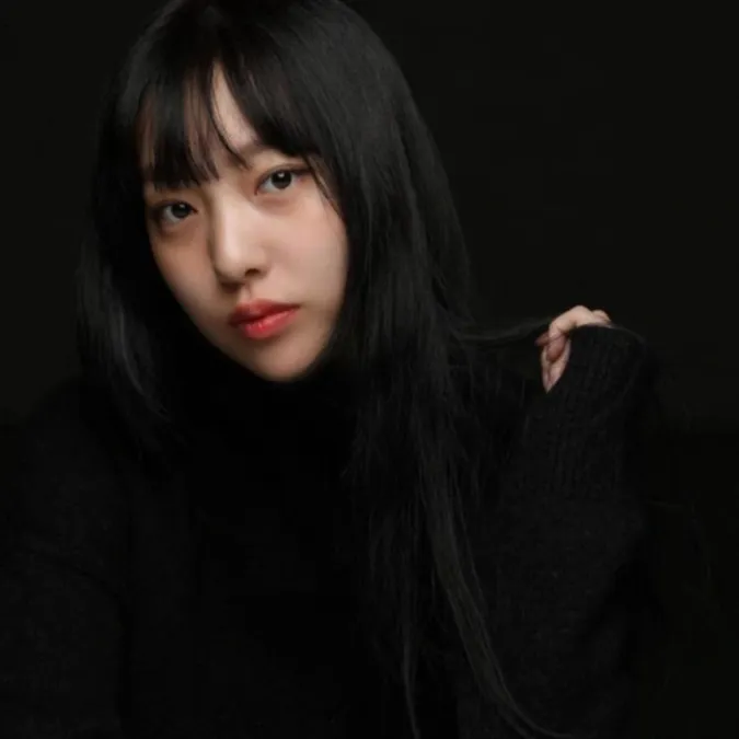 Con gái 'mỹ nhân đẹp nhất Hàn Quốc' vật lộn với danh tiếng lẫy lừng của mẹ 3