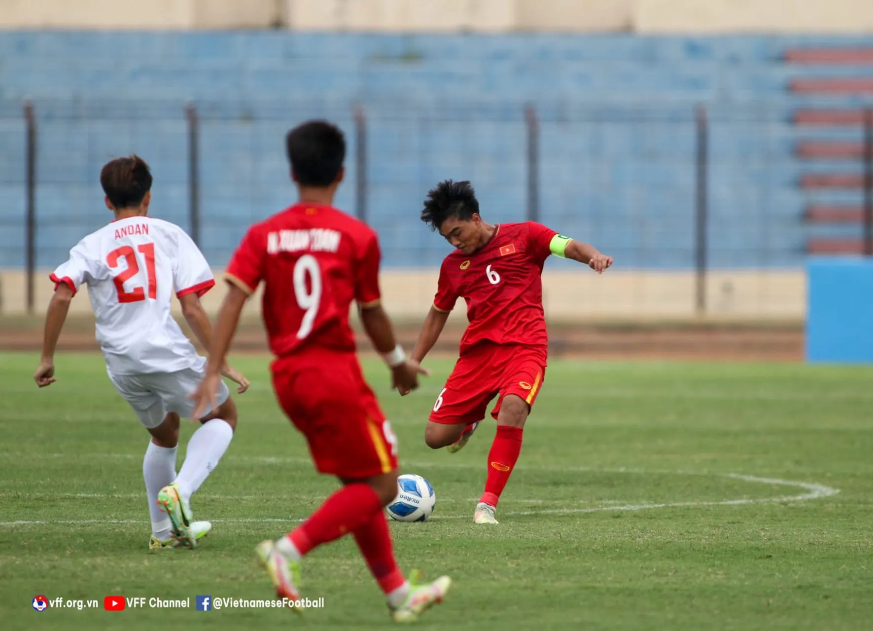 U16 Việt Nam vs U16 Thái Lan - Bán kết U16 Đông Nam Á: Kịch tính tranh tấm vé chung kết