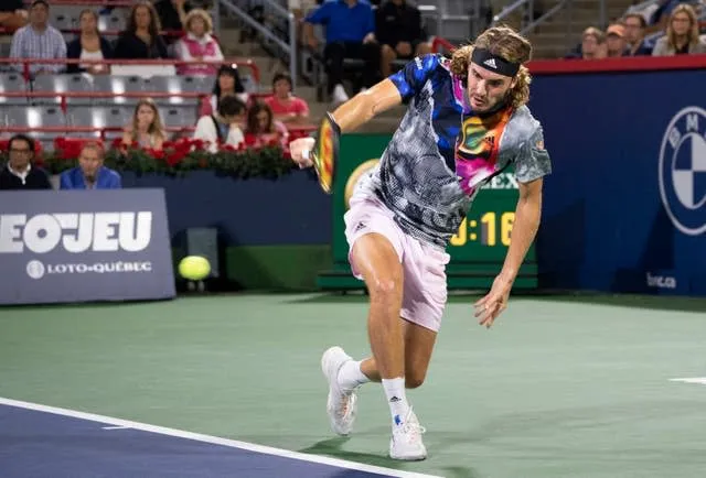 Kyrgios hạ hạt giống số 1 Medvedev - Carlos Alcaraz dừng bước tại vòng 2 Roger Cup