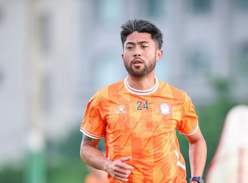 U20 Việt Nam đá 3 trận với Nhật Bản - Lee Nguyễn báo tin không vui tới NHM
