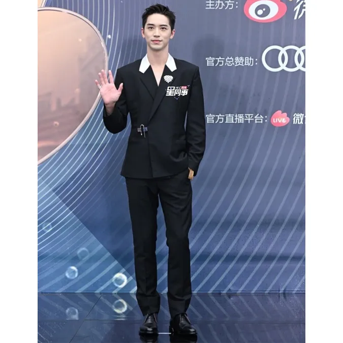 Đêm hội Điện ảnh Weibo 2022: Lưu Diệc Phi, Vương Nhất Bác, Châu Đông Vũ chiếm spotlight,... 7