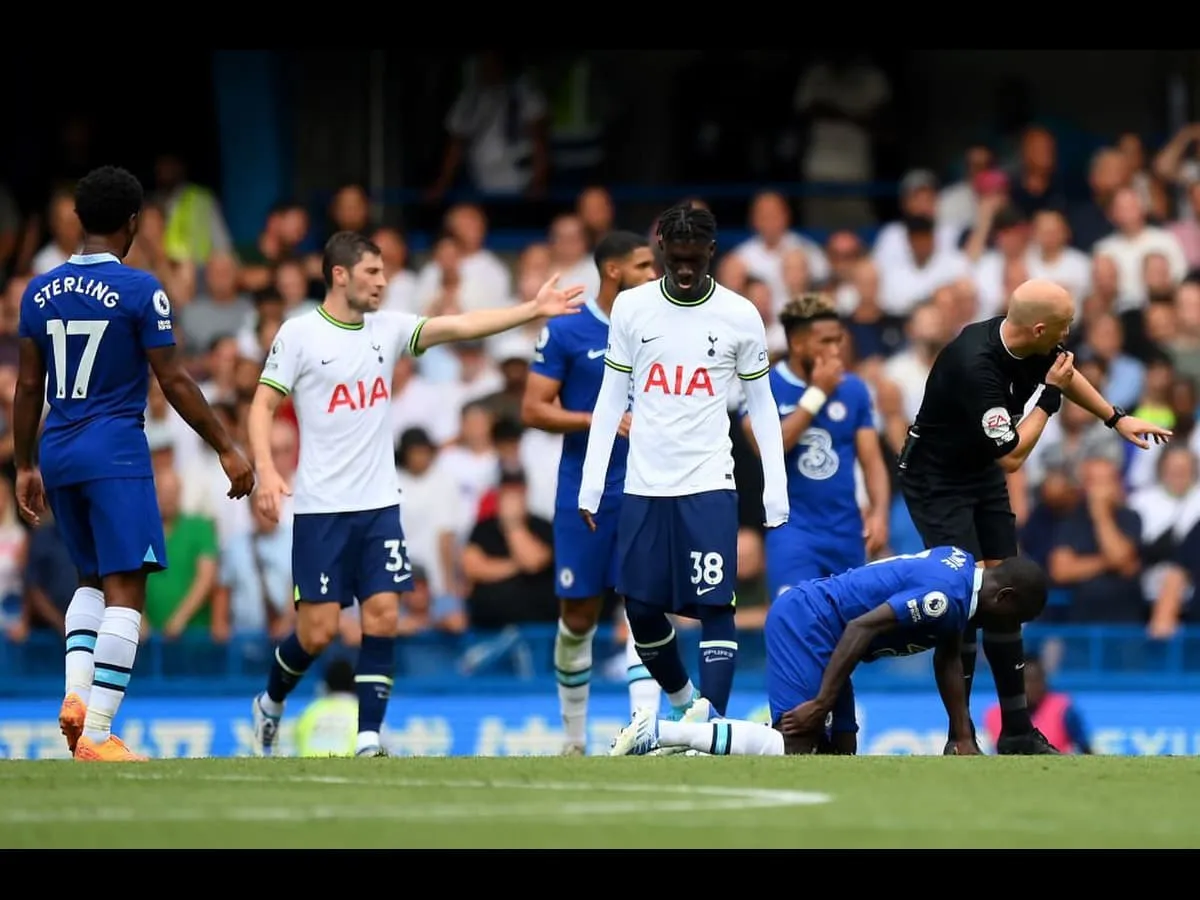 Tottenham hòa kịch tính chủ nhà Chelsea - Ngôi đầu BXH Ngoại hạng Anh đổi chủ