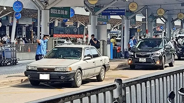 Tin nóng sáng 19/8/2022: Mạnh tay dẹp nạn taxi chèo kéo, làm giá ở sân bay Tân Sơn Nhất 1