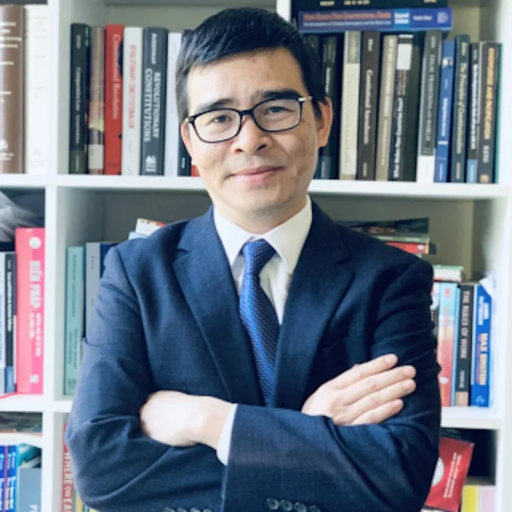 Một người Việt được bổ nhiệm Giáo sư Luật ở ĐH Oxford
