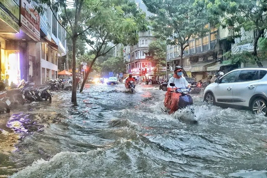 Dự báo thời tiết hôm nay 22/8/2022: Tây Nguyên và Nam Bộ mưa dông còn kéo dài trong nhiều ngày tới 1