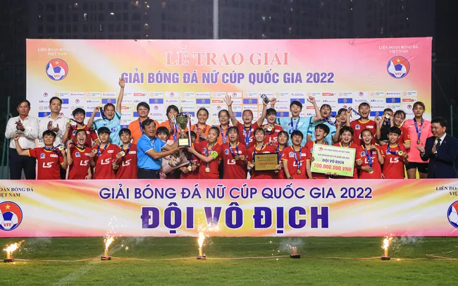 Nữ TP.HCM I vô địch Cúp Quốc gia 2022 - Huỳnh Như sẽ sang Bồ Đào Nha chơi bóng