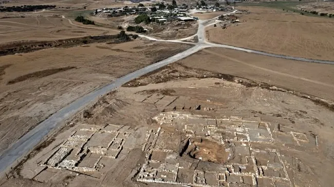Israel công bố di tích của một lâu đài sang trọng 1.200 năm tuổi 1