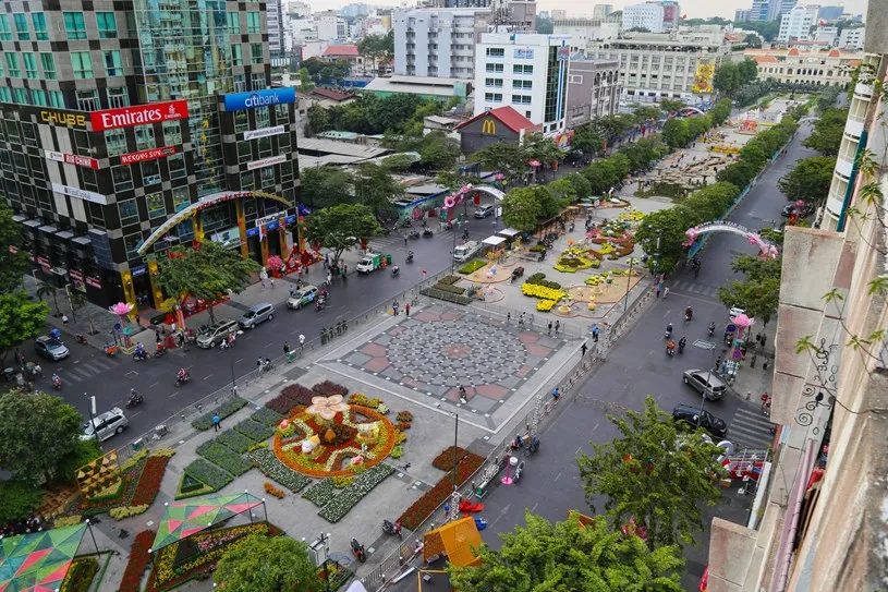 Việc tạm dừng lưu thông đường Nguyễn Huệ nhằm phục vụ tổ chức Lễ hội 