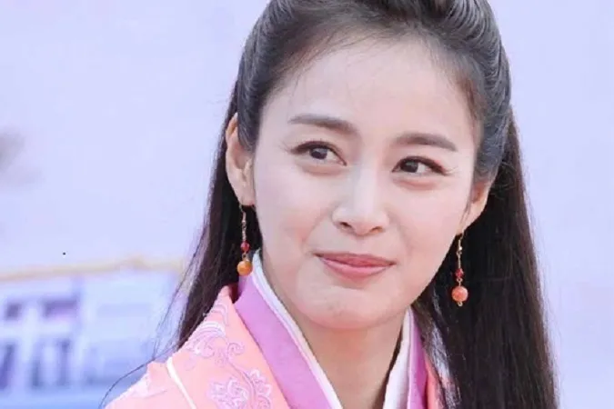 [đã bổ sung ảnh]Tiểu sử Kim Tae Hee: Con dâu quốc dân với phong độ diễn xuất thất thường 12