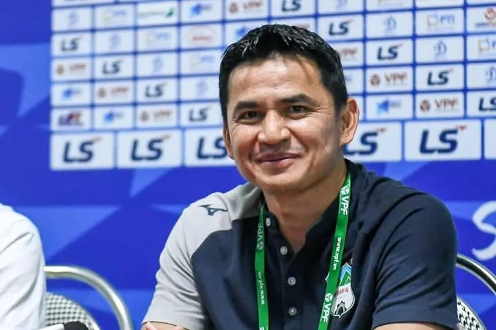 Sài Gòn FC bổ nhiệm chủ tịch mới - Văn Lâm báo tinh vui cho Bình Định