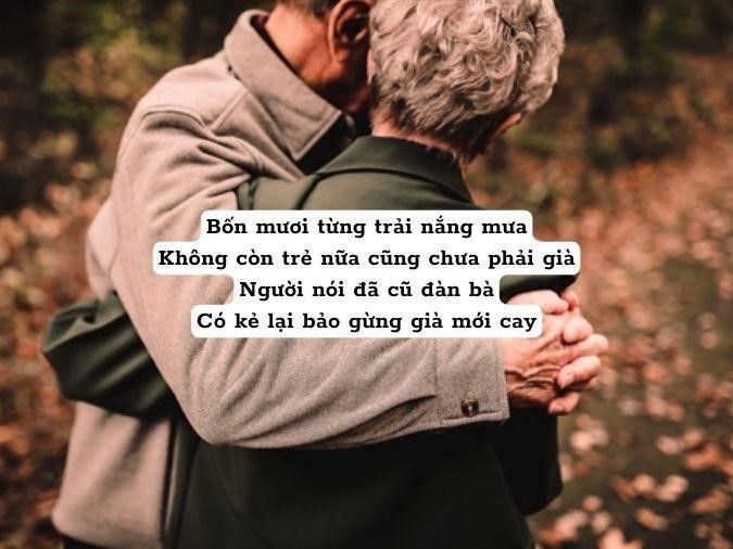 Tình Yêu Của Phụ Nữ Tuổi 40: Sự Chín Chắn và Đam Mê