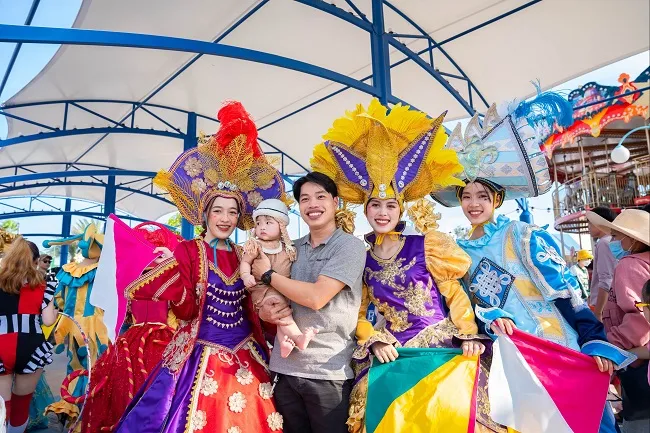 Choáng ngợp với lễ hội đa sắc màu chiếm sóng mùa check in 2/9 tại Phan Thiết 7