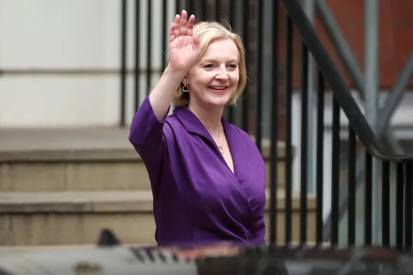 Bà Mary Elizabeth Truss (Liz Truss) trở thành nữ thủ tướng thứ 3 trong lịch sử nước Anh.