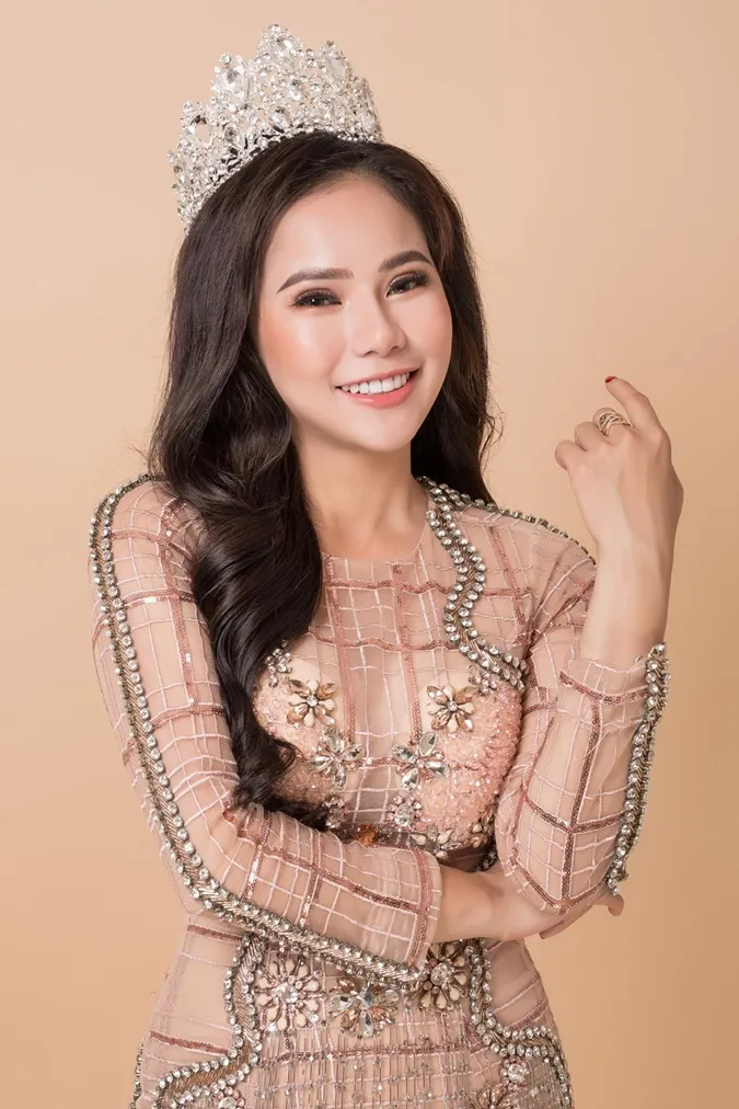Hoa hậu Nhân ái Giang Hồng Ngọc tiết lộ góc khuất hôn nhân cay đắng, suýt nghĩ quẩn vì quá bế tắc 2