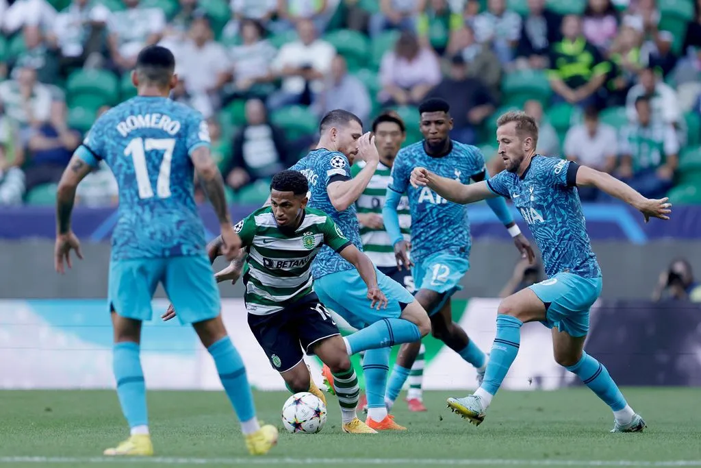 Sporting CP giành chiến thắng 2/1 tại bảng D Champions League