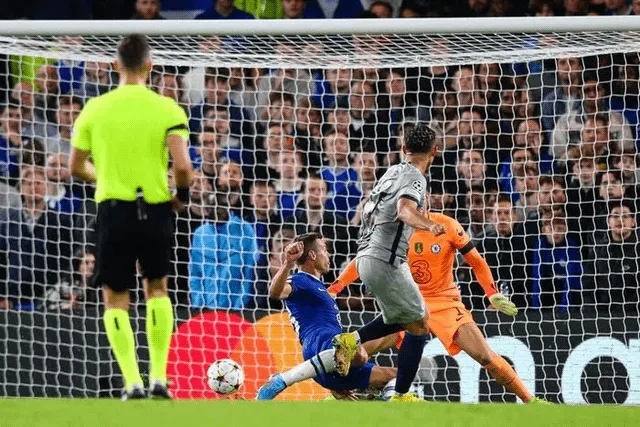 Champions League: Man City thắng ngược Dortmund - Juve thua trên sân nhà trước Benfica