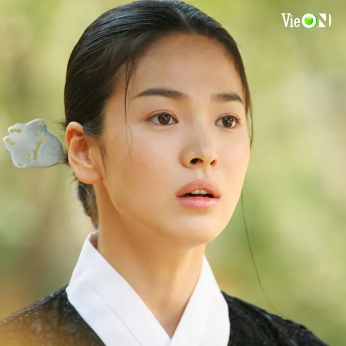 Top 5 nữ hoàng cảnh nóng Hàn Quốc: Song Hye Kyo đổ vỡ hôn nhân, Kim Min Hee bị xa lánh 3