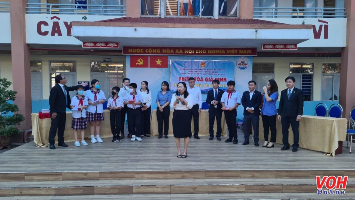 Phiên tòa giả định nâng cao nhận thức bảo vệ trẻ em khỏi nạn bạo hành 