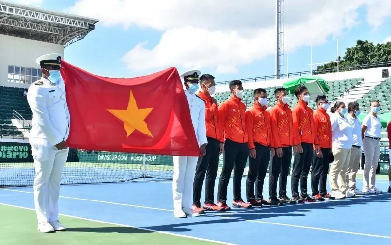 Việt Nam có cơ hội lịch sử ở Davis Cup - Thùy Linh tái ngộ mỹ nhân cầu lông