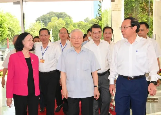 Tổng Bí thư Nguyễn Phú Trọng thăm và làm việc với Thành ủy TPHCM 1