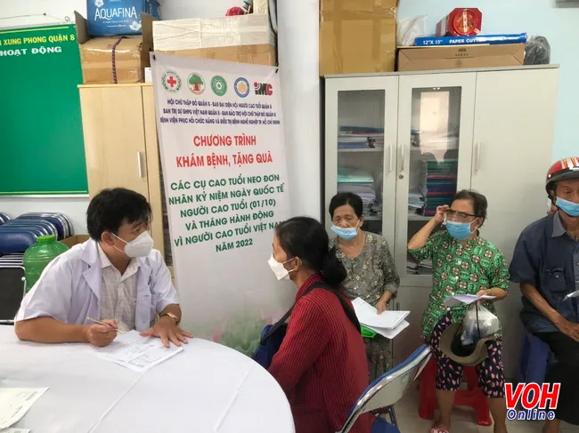 Quận 8: Gần 3 tỷ đồng chăm lo cho người cao tuổi neo đơn 3