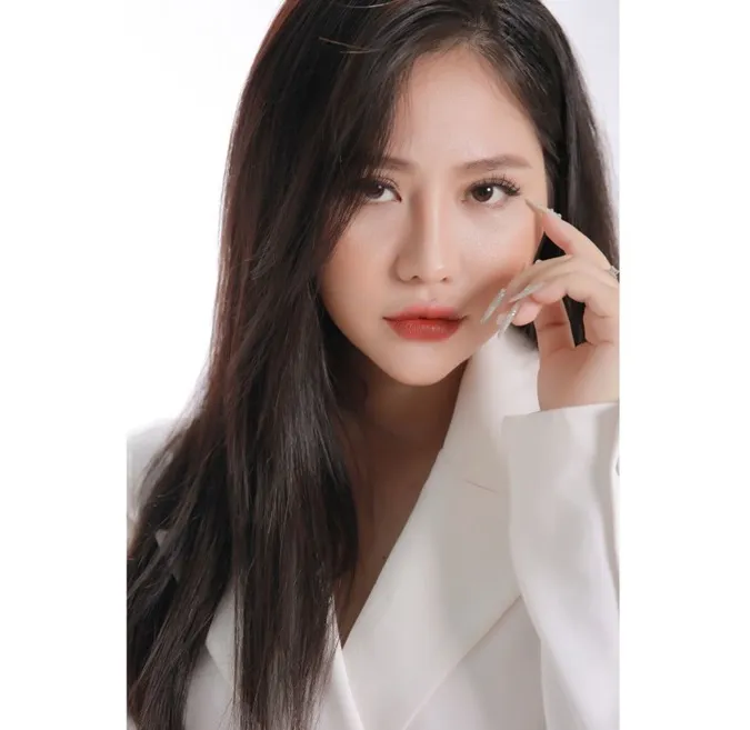 Nữ ca sĩ Tú Na với nhan sắc gây ấn tượng trong buổi photoshoot mới nhất 6