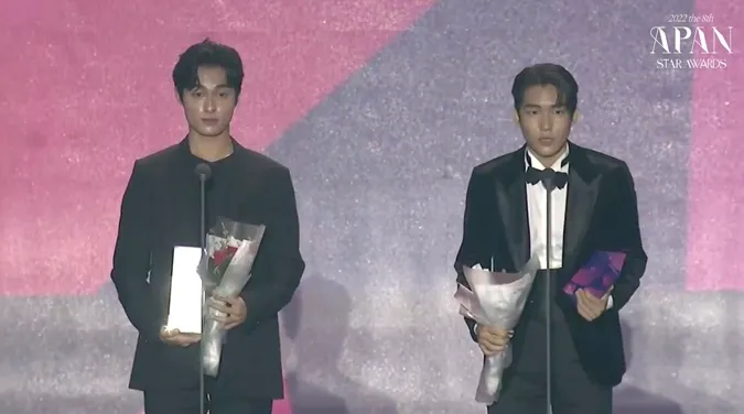 Kết quả APAN Star Awards 2022: Song Joong Ki thắng Daesang, dàn mỹ nam cùng thắng lớn 14