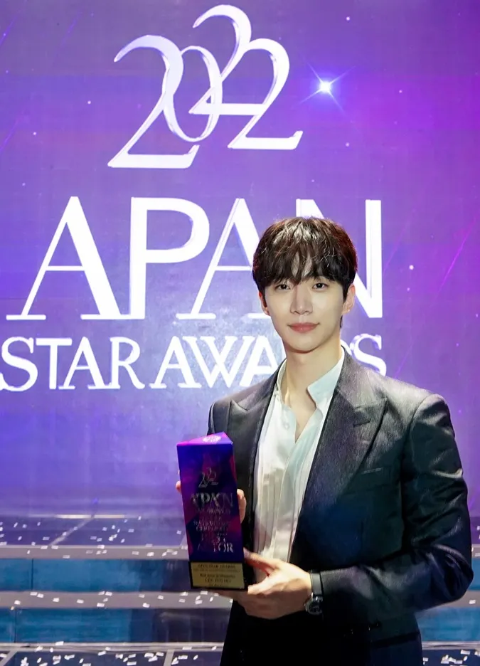 Kết quả APAN Star Awards 2022: Song Joong Ki thắng Daesang, dàn mỹ nam cùng thắng lớn 10