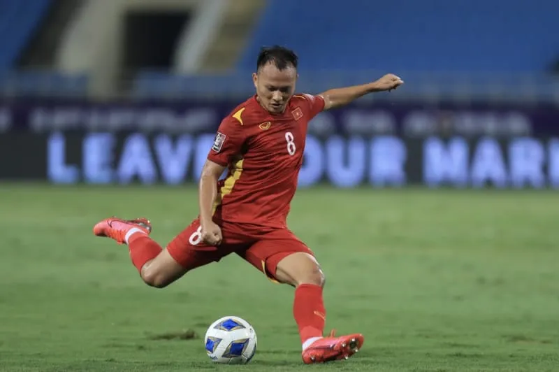 Futsal Việt Nam thắng kịch tính Ả-Rập Xê-Út - Vũ Thị Trang thắng sốc hạt giống số 1 