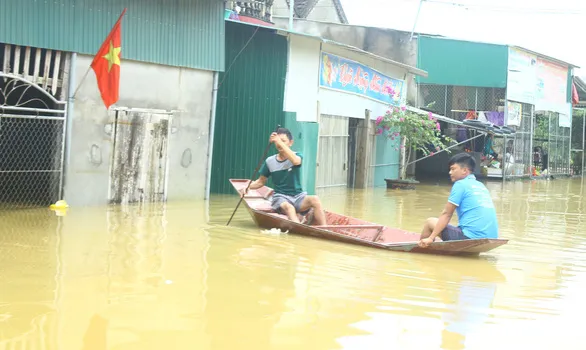 Nghệ An: 7 người chết vì mưa lũ sau bão 1