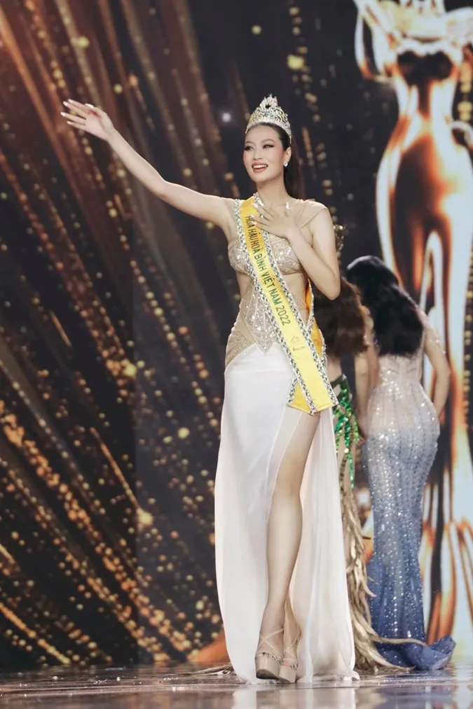 Đoàn Thiên Ân đăng quang Miss Grand Vietnam - Hoa hậu Hòa bình Việt Nam 2022 3