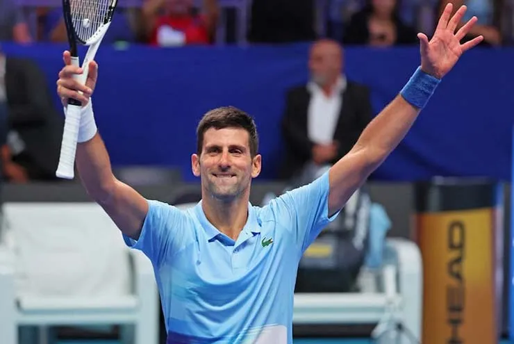 Djokovic đứng trước cơ hội giành danh hiệu thứ 89 - Federer ăn nhậu mừng chia tay tennis