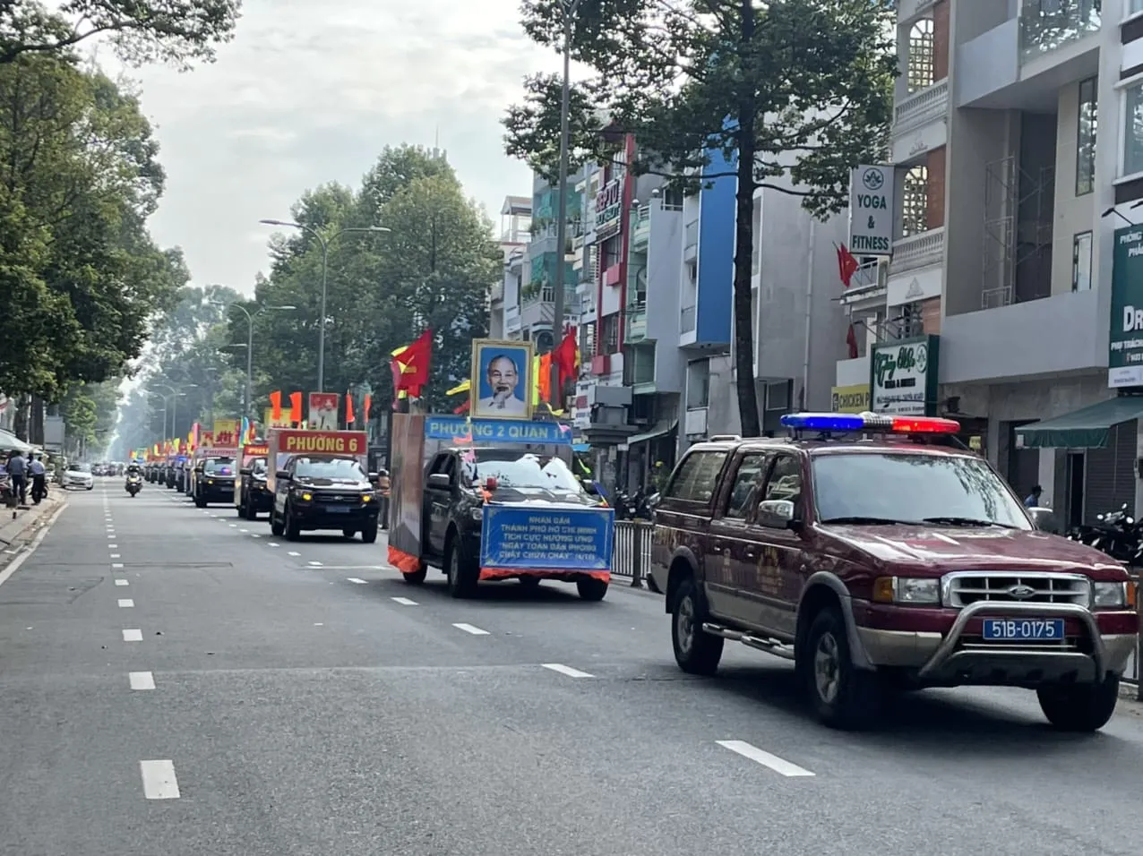  Đoàn xe diễu hành Nhân kỷ niệm 61 năm Ngày truyền thống lực lượng Cảnh sát PCCC&CNCH và Ngày toàn dân phòng cháy và chữa cháy (04/10/1961-04/10/2022).