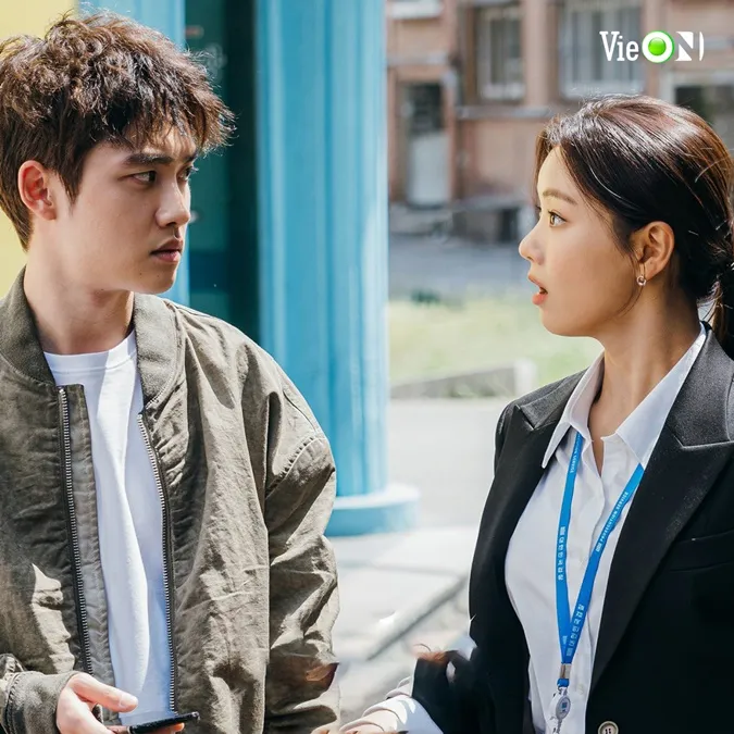 Bad Prosecutor tập 1: D.O. (EXO) hóa công tố viên nổi loạn, tái hợp cùng Yeon Jun Seok sau 6 năm 2