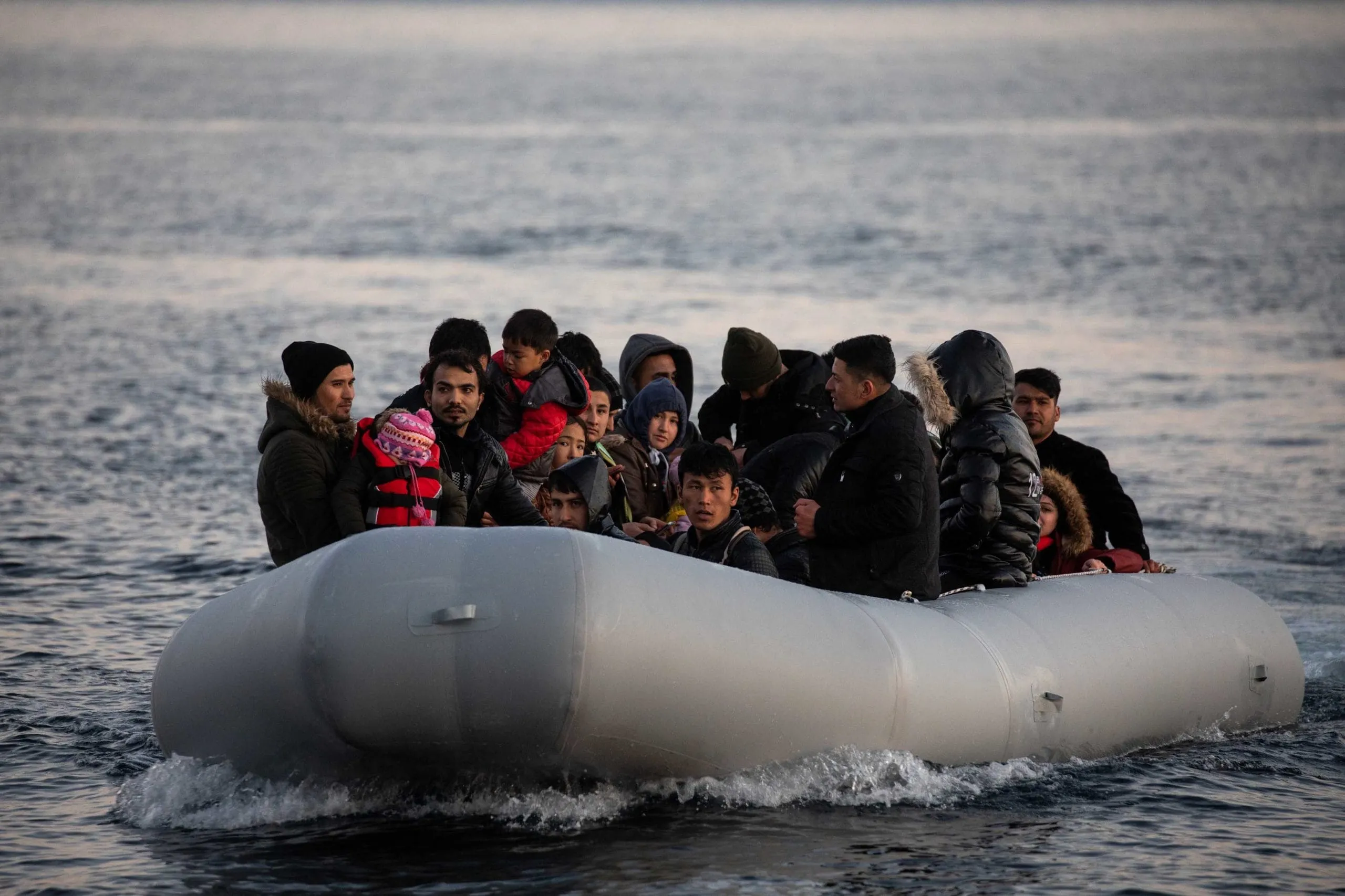 Chìm tàu chở người di cư ở ngoài khơi Hy Lạp, ít nhất 16 người tử vong