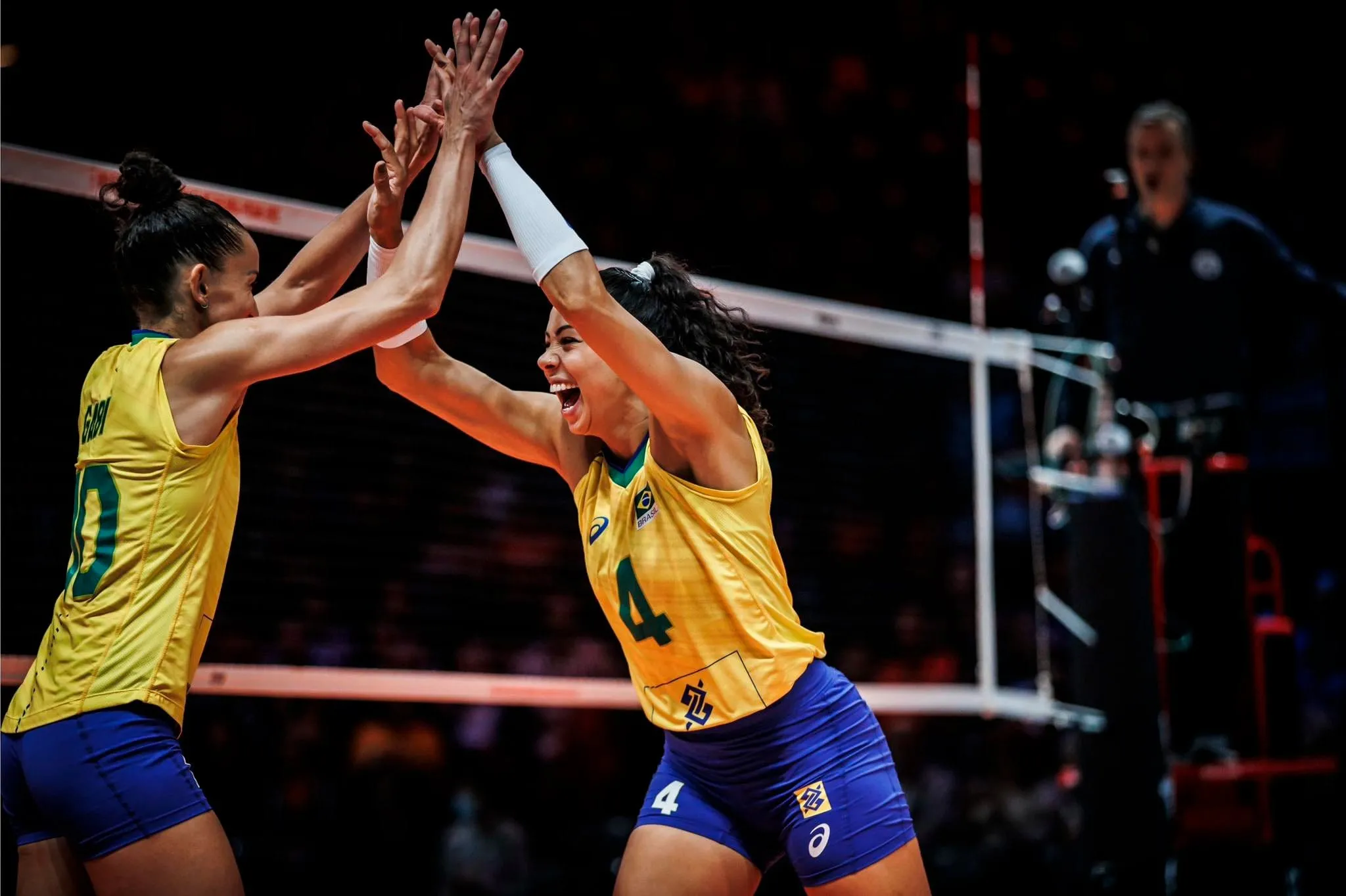 Bóng chuyền nữ Trung Quốc thắng kịch tính Hà Lan - Brazil thị uy sức mạnh trước Puerto Rico