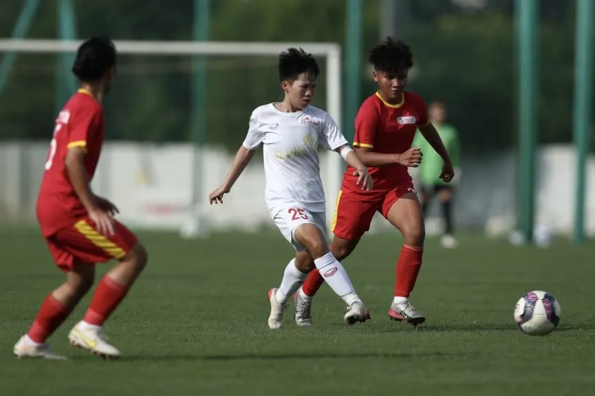 Tiến Linh bị đau khiến HLV Park lo lắng - ĐT Việt Nam duy trì lợi thế cực lớn tại Asian Cup