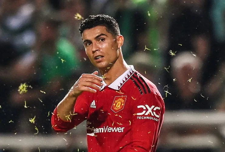 Ronaldo thiết lập kỷ lục tồi tệ nhất sự nghiệp - Mourinho hụt kỷ lục khi Roma thua ngược