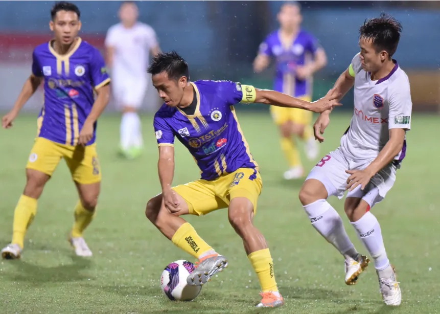 Bình Định trở lại đương đua ‘vô địch’ - Thanh Hóa đẩy Sài Gòn FC vào thế nguy hiểm