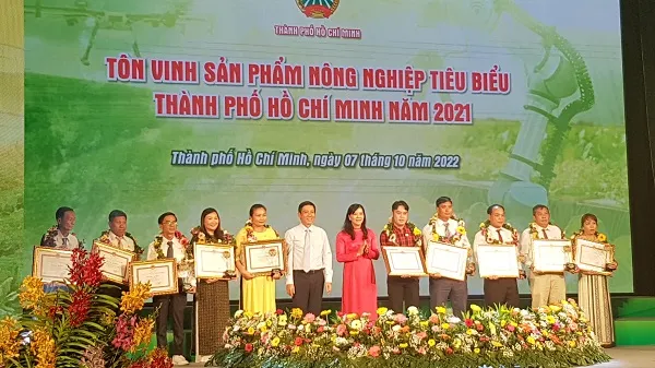 Tuyên dương Nông dân tiêu biểu TPHCM năm 2022 và tôn vinh sản phẩm nông nghiệp tiêu biểu 1