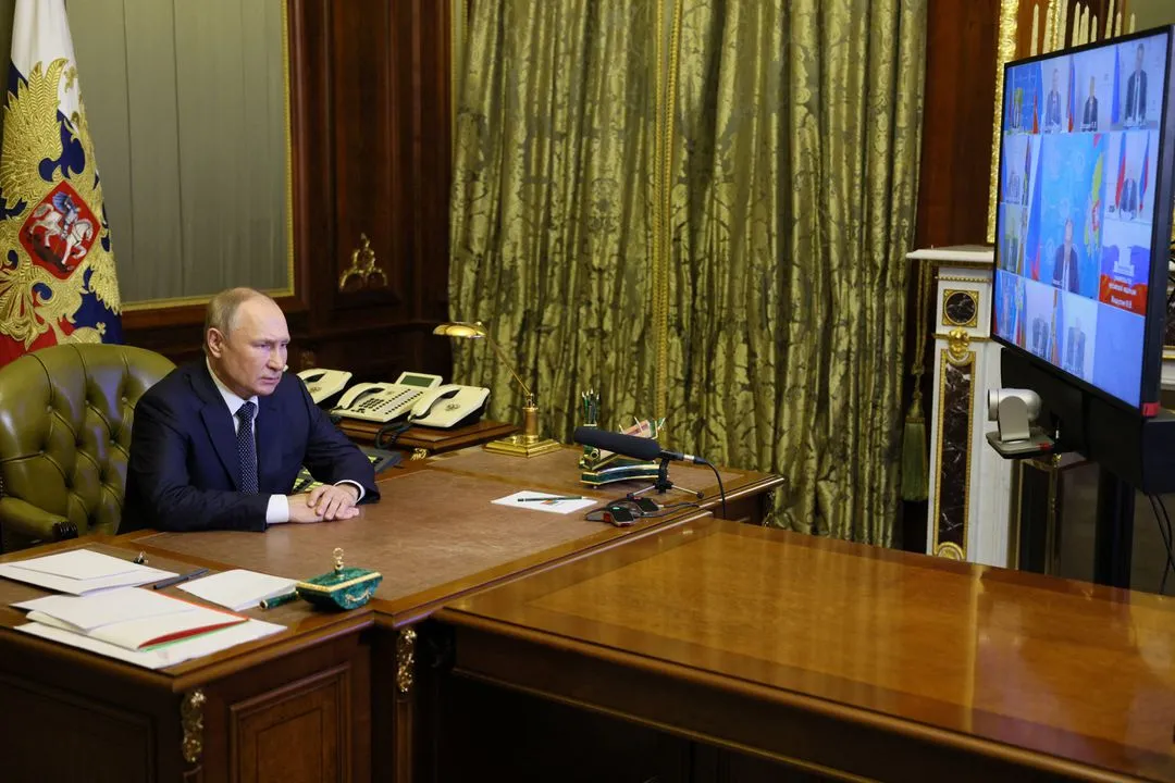 Tổng thống Nga Putin tuyên bố sẽ đáp trả 'cứng rắn' nếu Ukraine tiếp tục tấn công 